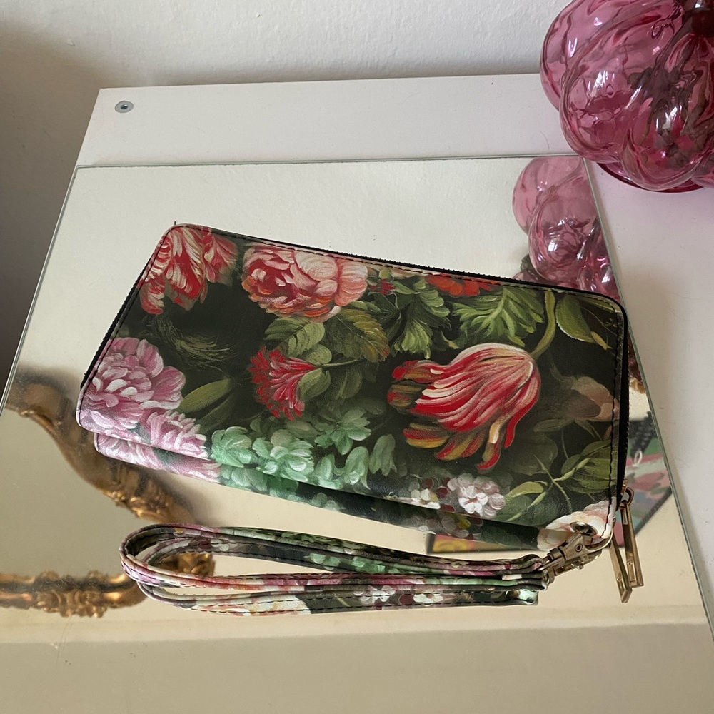 Floral Wristlet Wallet